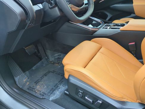 Used 2025 BMW X3 xDrive30i w/ Premium Package image 17