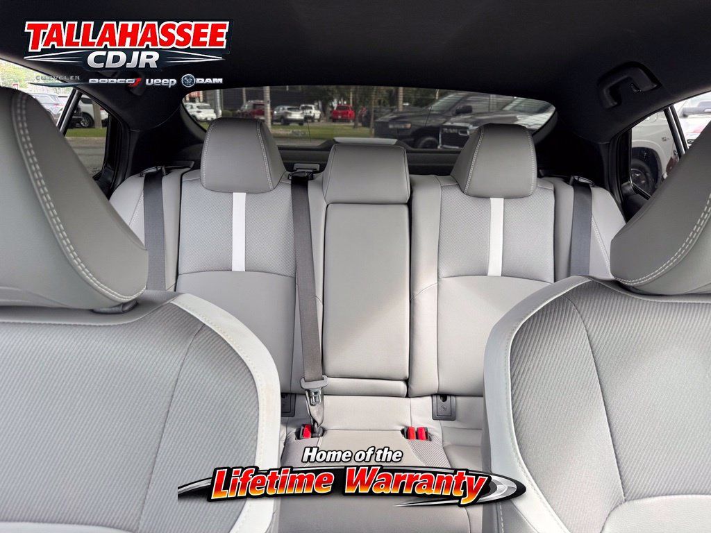 Used 2025 Toyota Camry SE w/ Convenience Package FWD image 37