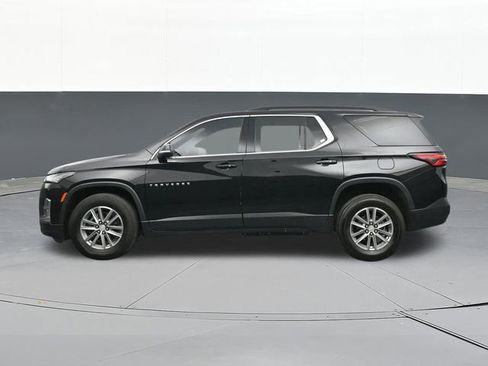 Used 2023 Chevrolet Traverse LT FWD image 9