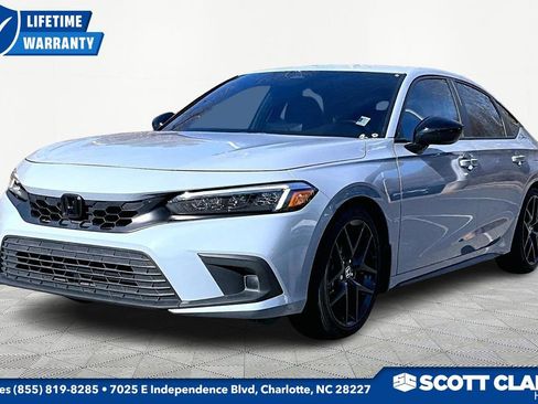 Used 2024 Honda Civic Sport image 3