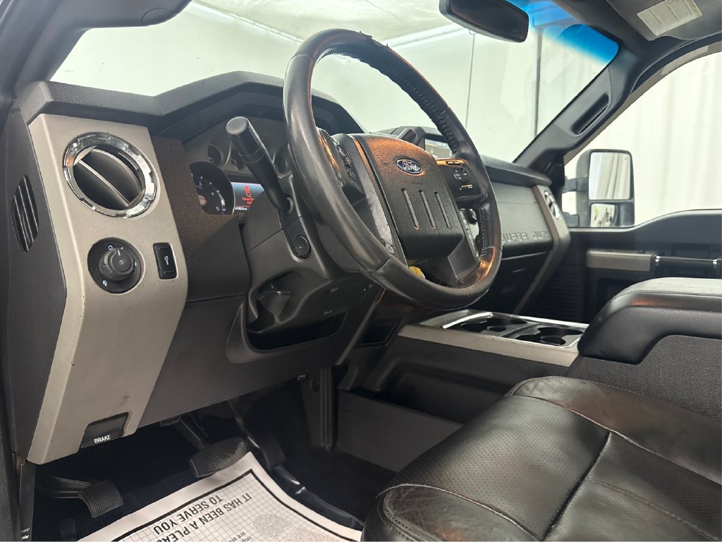 Used 2015 Ford F250 Lariat w/ Lariat Ultimate Package AWD/4WD image 35