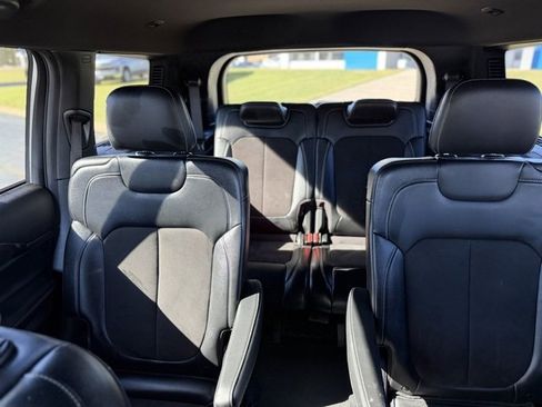 Used 2022 Jeep Grand Cherokee L Laredo image 21