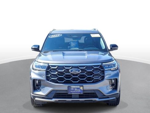 Certified 2025 Ford Explorer Platinum w/ LUX Leather Package AWD/4WD image 3
