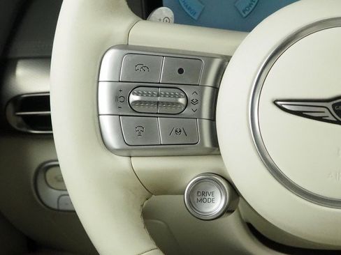Used 2023 Genesis GV60 Performance AWD/4WD image 23