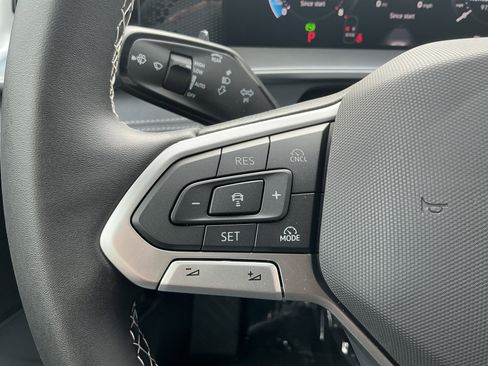 New 2026 Volkswagen Tiguan SE image 14