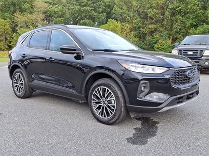 Used 2025 Ford Escape SE