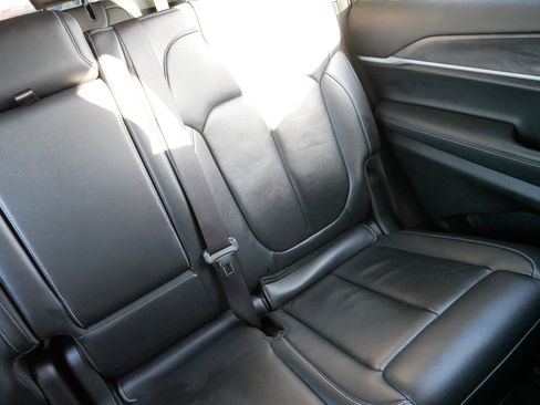 Used 2022 Jeep Grand Cherokee L Limited w/ MOPAR Finishing Package image 14