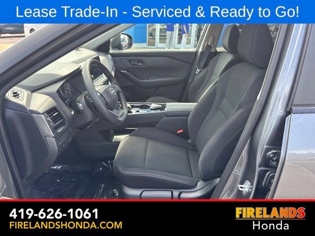 Used 2025 Nissan Rogue S FWD image 12