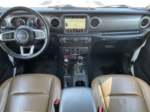 Used 2021 Jeep Gladiator Rubicon AWD/4WD image 23