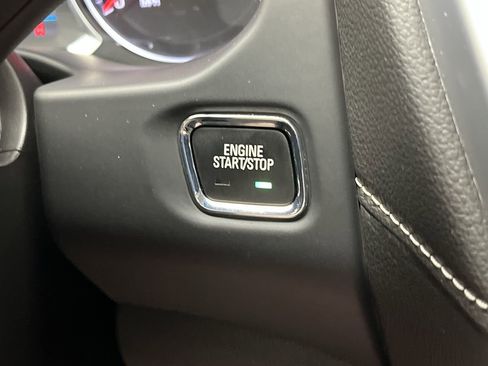 Certified 2023 GMC Acadia SLE w/ Driver Convenience Package image 23