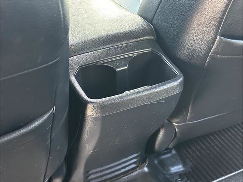 Used 2018 Toyota Tacoma TRD Off-Road w/ Technology Package image 16