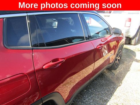 Used 2025 Jeep Compass Limited AWD/4WD image 6