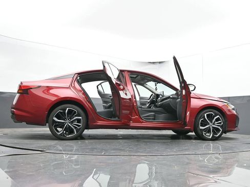 Used 2024 Nissan Altima 2.5 SR w/ SR Premium Package image 78