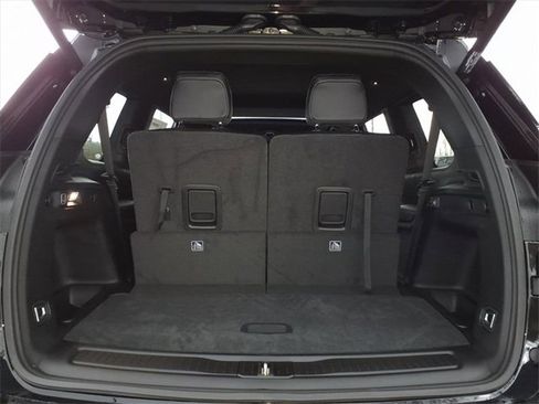 New 2025 Jeep Grand Cherokee L Altitude image 14