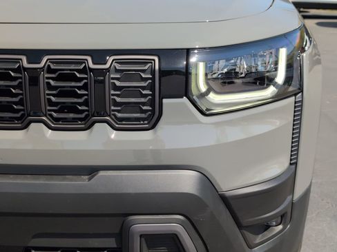 New 2026 Jeep Cherokee Laredo image 10