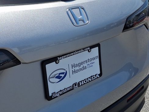 Certified 2025 Honda HR-V LX image 29