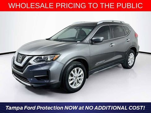 Used 2017 Nissan Rogue SV FWD image 1
