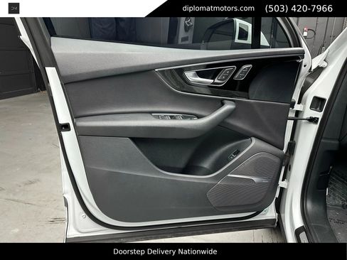 Used 2018 Audi Q7 3.0T Prestige w/ Prestige Package image 36