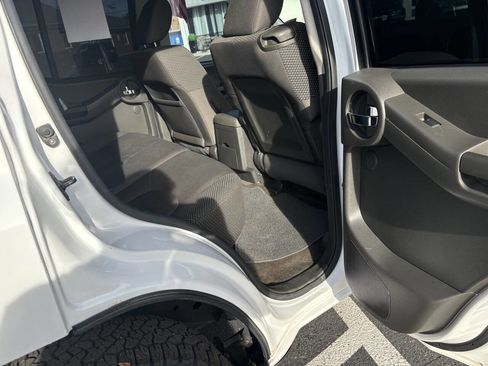 Used 2012 Nissan Xterra PRO-4X image 10