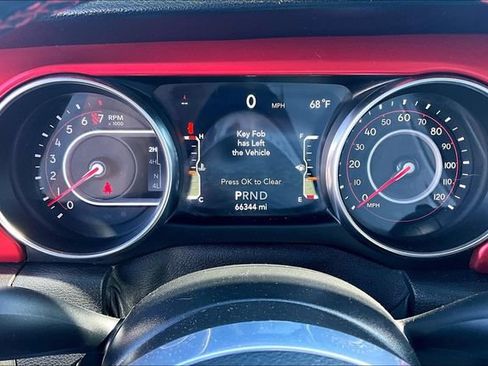 Used 2021 Jeep Wrangler Unlimited Rubicon w/ LED Lighting Group AWD/4WD image 13