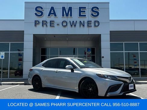 Used 2022 Toyota Camry XSE FWD image 1