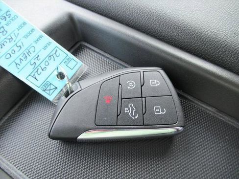 Used 2025 Chevrolet Silverado 1500 Custom image 26