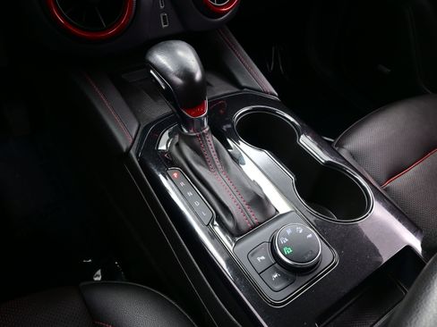 Used 2021 Chevrolet Blazer RS w/ Enhanced Convenience Package image 23