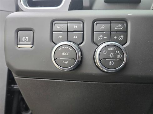 New 2026 GMC Sierra 3500 Denali w/ Denali Reserve Package image 19