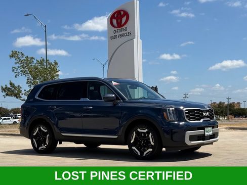 Used 2025 Kia Telluride S FWD image 6