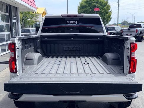 Used 2022 Chevrolet Silverado 2500 High Country w/ Z71 Off-Road Package AWD/4WD image 10