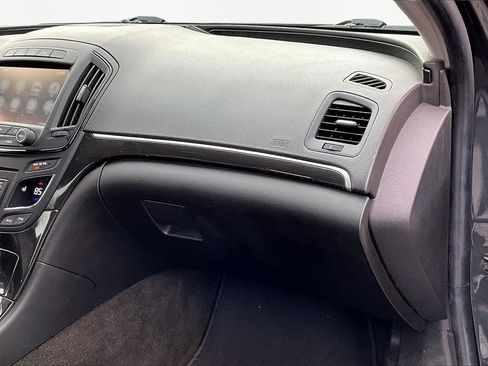 Used 2017 Buick Regal Premium image 28