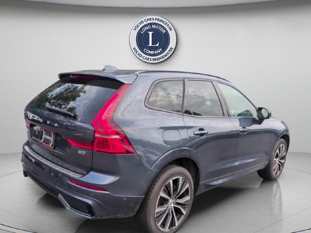 Used 2023 Volvo XC60 B5 Plus w/ Climate Package AWD/4WD image 5