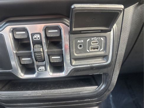 Used 2022 Jeep Wrangler Unlimited Sport AWD/4WD image 22