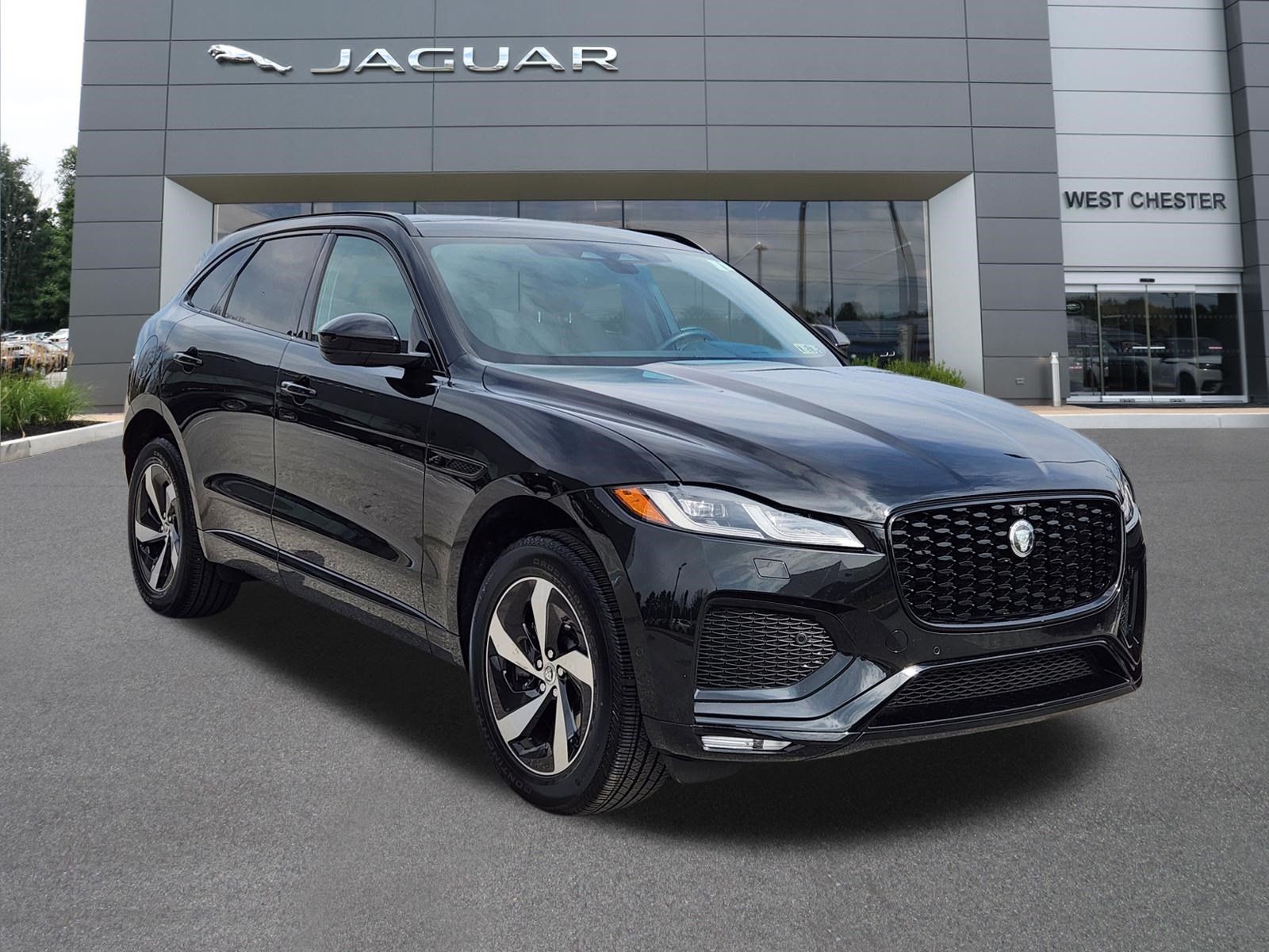 Certified 2026 Jaguar F-PACE R-Dynamic S AWD/4WD image 2