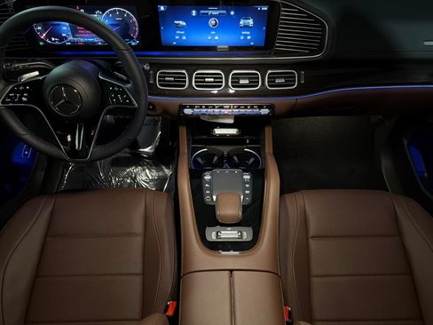New 2026 Mercedes-Benz GLS 450 4MATIC image 12