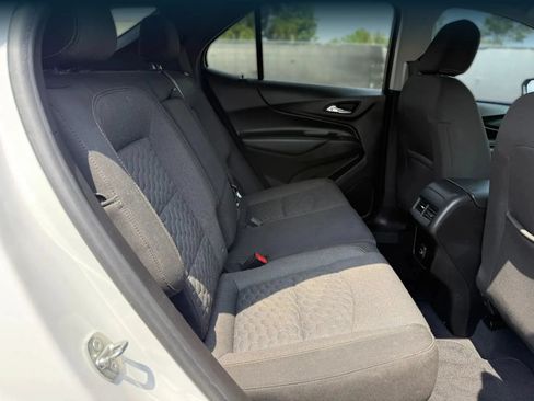 Used 2021 Chevrolet Equinox LT FWD image 20