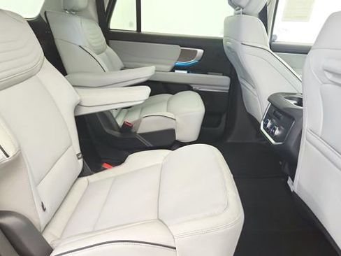 New 2026 Ford Expedition Max Platinum AWD/4WD image 24
