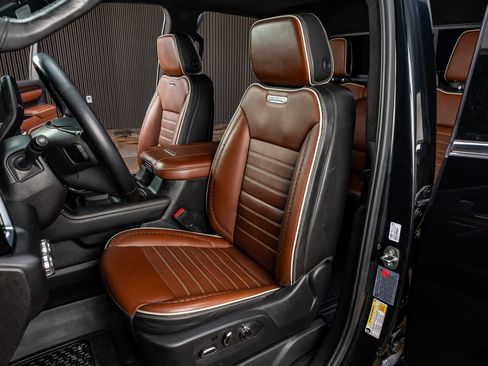 Used 2024 GMC Sierra 2500 Denali Ultimate image 29