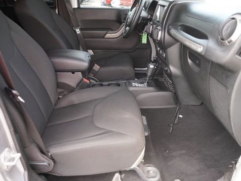 Used 2014 Jeep Wrangler Unlimited Sport w/ Quick Order Package 24S AWD/4WD image 18