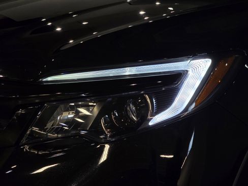 Used 2022 Honda Pilot TrailSport image 13