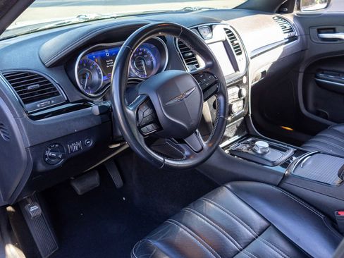 Used 2021 Chrysler 300 S image 11