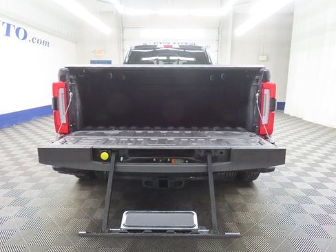 Used 2025 Ford F350 Platinum w/ Platinum Plus Package AWD/4WD image 40