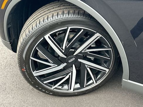 New 2026 Lincoln Aviator Reserve AWD/4WD image 24
