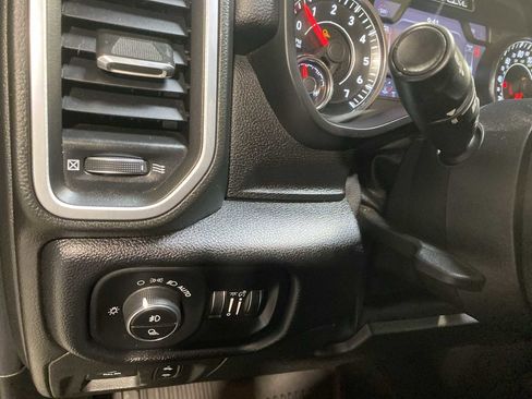 Used 2019 RAM 1500 Big Horn image 23