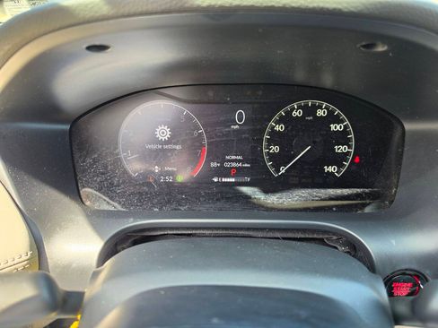 Used 2024 Honda HR-V LX image 23