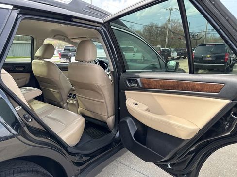 Used 2016 Subaru Outback 2.5i Limited w/ Popular Package #4 image 45