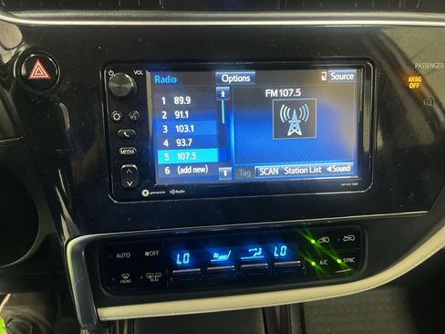 Used 2018 Toyota Corolla iM w/ All-Weather Mat Package FWD image 34