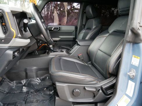 Used 2023 Ford Bronco Badlands w/ Sasquatch Package image 14