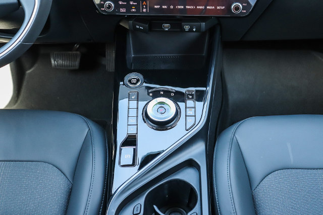 Certified 2025 Kia Niro EX FWD image 14
