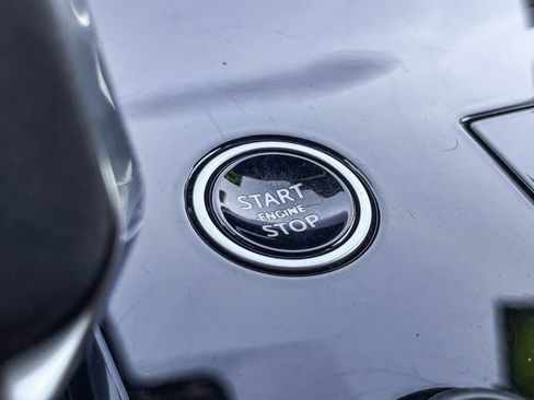 Used 2023 Land Rover Range Rover Sport SE image 25